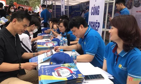 Thi trắc nghiệm là xu hướng phù hợp với thời đại công nghệ số