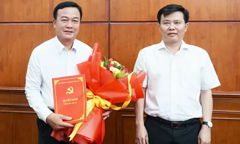 Kiện toàn nhân sự tại Long An, Phú Yên