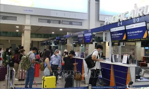 Giá vé máy bay quay đầu 'hạ nhiệt' dịp 30/4 - 1/5