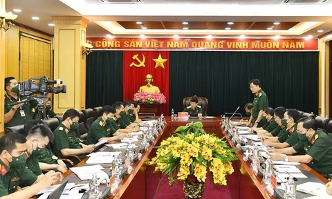 Tập trung chỉ đạo xét phong thăng quân hàm, nâng lương sĩ quan quân đội chặt chẽ, nghiêm túc, đúng quy định