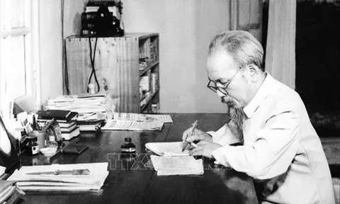 Danh nhân Hồ Chí Minh hiện tượng liên văn hóa tiêu biểu, đặc sắc (Phần 1)