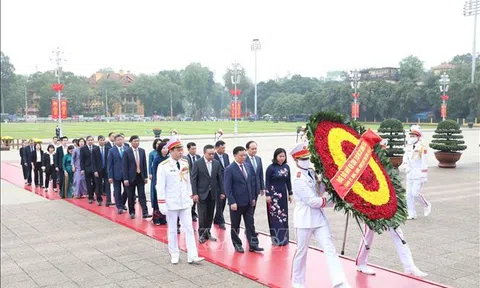 Lãnh đạo Đảng, Nhà nước vào Lăng viếng Chủ tịch Hồ Chí Minh