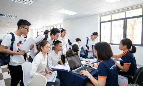 Nhiều trường đại học công bố điểm chuẩn phương thức xét học bạ 2023