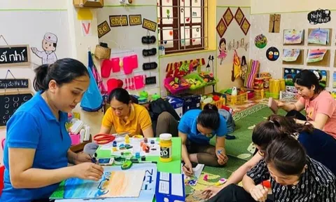 Trò vùng cao xứ Nghệ, vẽ tranh đá gây quỹ giúp bạn nghèo