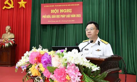 Vùng 5 Hải quân phổ biến, giáo dục pháp luật năm 2023