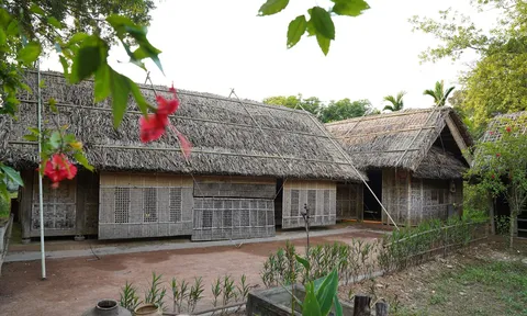 Tháng 5 về trên quê hương Chủ tịch Hồ Chí Minh