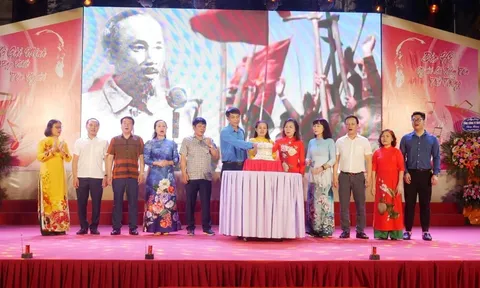 Tiếng hát công nhân lao động ngành Dệt May