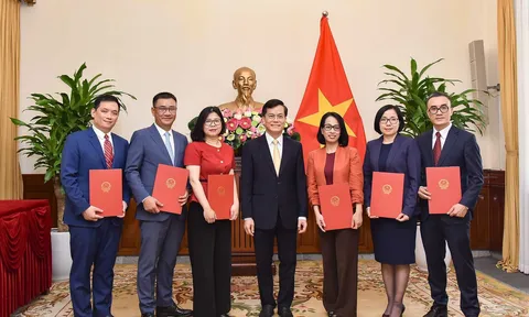 Bộ Thông tin và Truyền thông, Bộ Ngoại giao bổ nhiệm loạt nhân sự mới