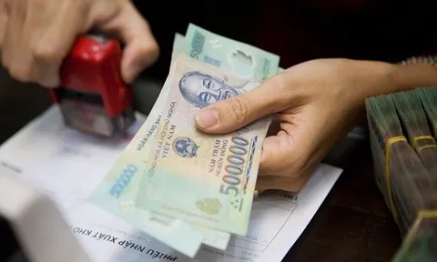 Phụ cấp của trưởng thôn, tổ trưởng dân phố có thể lên đến 10,8 triệu đồng/tháng từ 1/8/2023