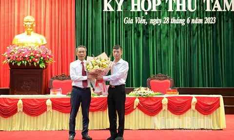 Điều động, bổ nhiệm nhân sự tại Ninh Bình và Hà Tĩnh