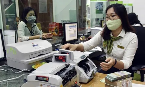 Ngân hàng giảm thêm lãi suất huy động