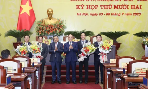 Bốn Giám đốc Sở được bầu làm Ủy viên UBND TP. Hà Nội