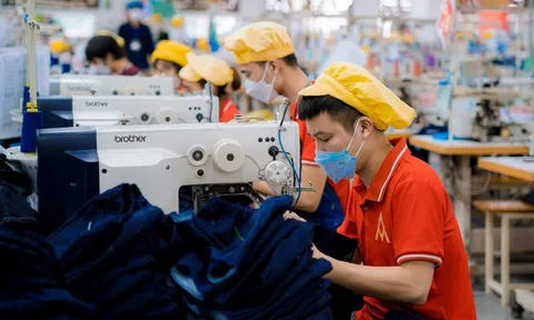 Doanh nghiệp cần người, lao động cần việc, sao cung - cầu chưa gặp nhau?