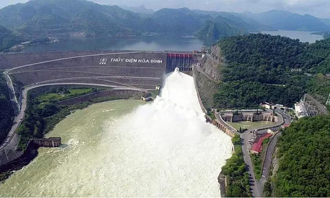 Nước về hồ thủy điện tăng cao, không lo thiếu điện