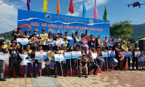 Đà Nẵng bế mạc lễ hội dù lượn lớn nhất năm