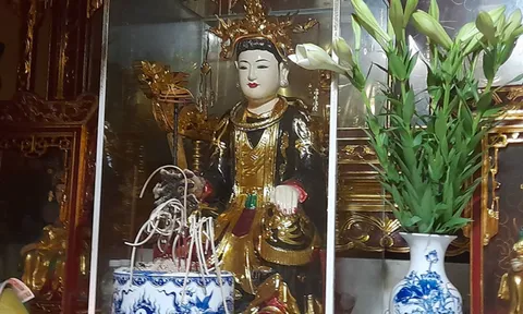 Phong cảnh núi rừng và câu chuyện tâm linh tại Đền Chúa Cà Phê