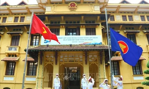 Lễ Thượng cờ kỷ niệm 56 năm Ngày thành lập ASEAN