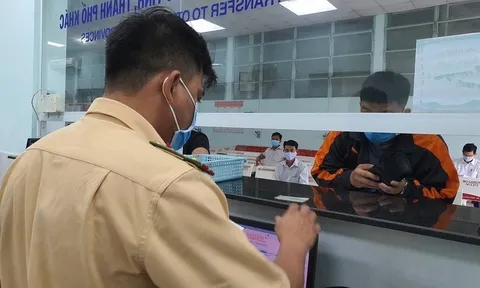 Từ ngày 15/8, sẽ bị phạt bao nhiêu nếu bán xe không nộp lại biển số?