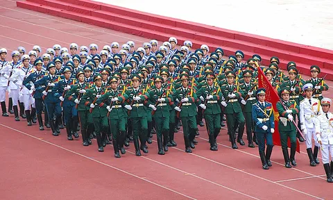 Thời kỳ đầu chiến tranh và vấn đề xây dựng thế trận quốc phòng toàn dân (Phần 2)