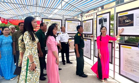 Vùng 5 Hải quân tuyên truyền biển, đảo, thu hút nguồn nhân lực tại Kiên Giang
