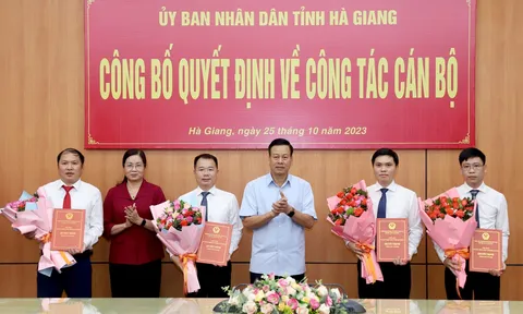 Kiện toàn loạt nhân sự mới tại Hà Giang, Ninh Bình