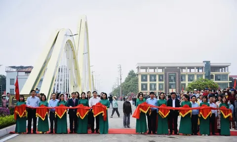 Điện Biên: Thông xe cầu Thanh Bình ở TP. Điện Biên Phủ
