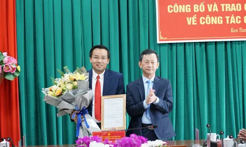 Kiện toàn, bổ nhiệm loạt cán bộ mới tại Kon Tum, Hoà Bình
