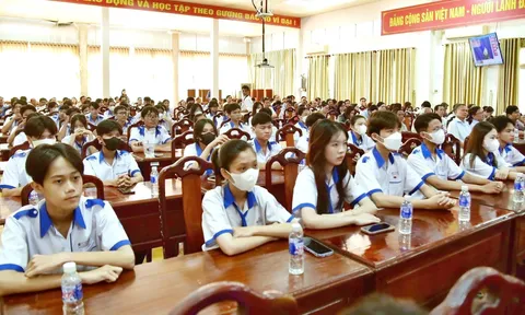 Vùng 5 Hải quân tuyên truyền biển, đảo tại tỉnh Cà Mau