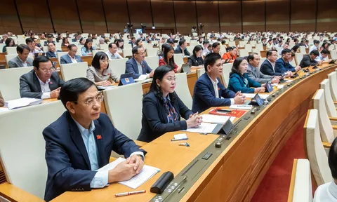 Kiến nghị xây dựng chính sách tiền lương hợp lý; cấp bách phát huy vai trò người đứng đầu để phòng chống tham nhũng, tiêu cực