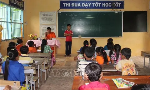 Phát triển giáo dục vùng đồng bào dân tộc