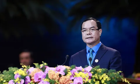 Ông Nguyễn Đình Khang giữ chức Chủ tịch Tổng Liên đoàn Lao động Việt Nam