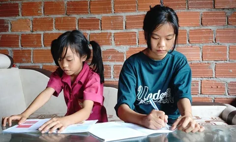 Hơn 10.000 học sinh cận nghèo Hà Nội được miễn học phí từ 1/1/2024
