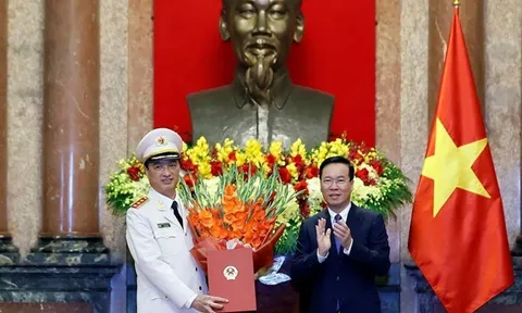 Chủ tịch nước dự Lễ trao Quyết định thăng cấp bậc hàm Thượng tướng cho Thứ trưởng Công an Nguyễn Duy Ngọc