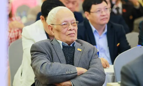 Chuyện không viết ra thì tiếc