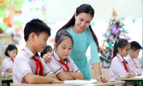 Bộ Nội vụ hướng dẫn thực hiện quy định thăng hạng chức danh nghề nghiệp viên chức