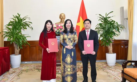 Bộ Ngoại giao, TAND tối cao kiện toàn nhân sự mới