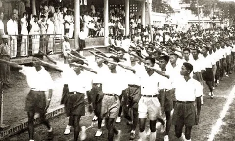 Chiến tranh và hòa bình trong 2 cuộc kháng chiến chống thực dân, đế quốc xâm lược (Phần 2)