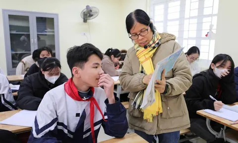 Hà Nội: Hỗ trợ học sinh cuối cấp trong giai đoạn nước rút