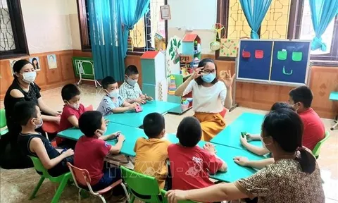 Ngày Thế giới nhận thức chứng tự kỷ (2/4): Đồng hành cùng trẻ để hòa nhập cộng đồng​