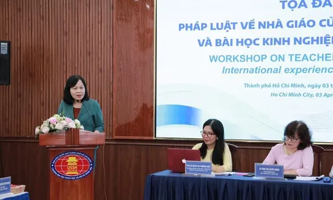 Ban hành Luật Nhà giáo để giúp giáo viên có cuộc sống tốt hơn, yêu nghề hơn