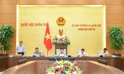 Uỷ ban Thường vụ Quốc hội cho ý kiến về dự án Luật quy hoạch đô thị và quy hoạch nông thôn