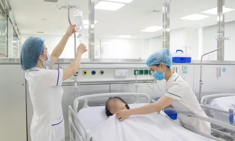 Trời nóng, nhiệt độ thay đổi liên tục - cảnh báo dấu hiệu đột quỵ ở người trẻ tuổi