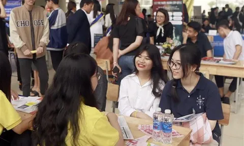 Nhiều cơ hội vào đại học, thí sinh cần tỉnh táo lựa chọn