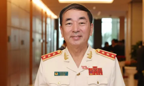 Thượng tướng Trần Quốc Tỏ điều hành hoạt động của Bộ Công an