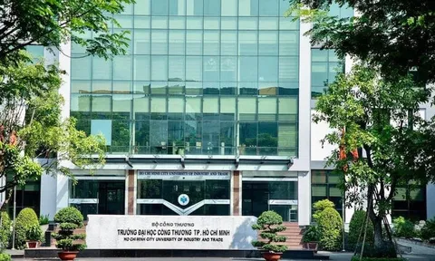 Trường đại học ở TP.HCM phát hiện 20 sinh viên học hộ, thi hộ