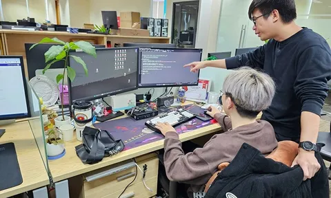 Từ cậu bé nghèo trở thành “hacker mũ trắng” hàng đầu thế giới