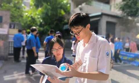 Kỳ thi tốt nghiệp THPT 2024: Cái kết ngọt ngào sau 12 năm đèn sách