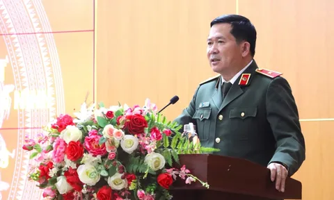 Thiếu tướng Đinh Văn Nơi giữ chức Cục trưởng Cục An ninh chính trị nội bộ