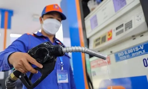 Giá xăng dầu đồng loạt giảm sâu