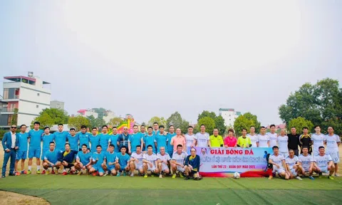 FC Liên quân các nhà báo tại Hà Nội quyết tâm giành Cup vô địch giải bóng đá hấp dẫn